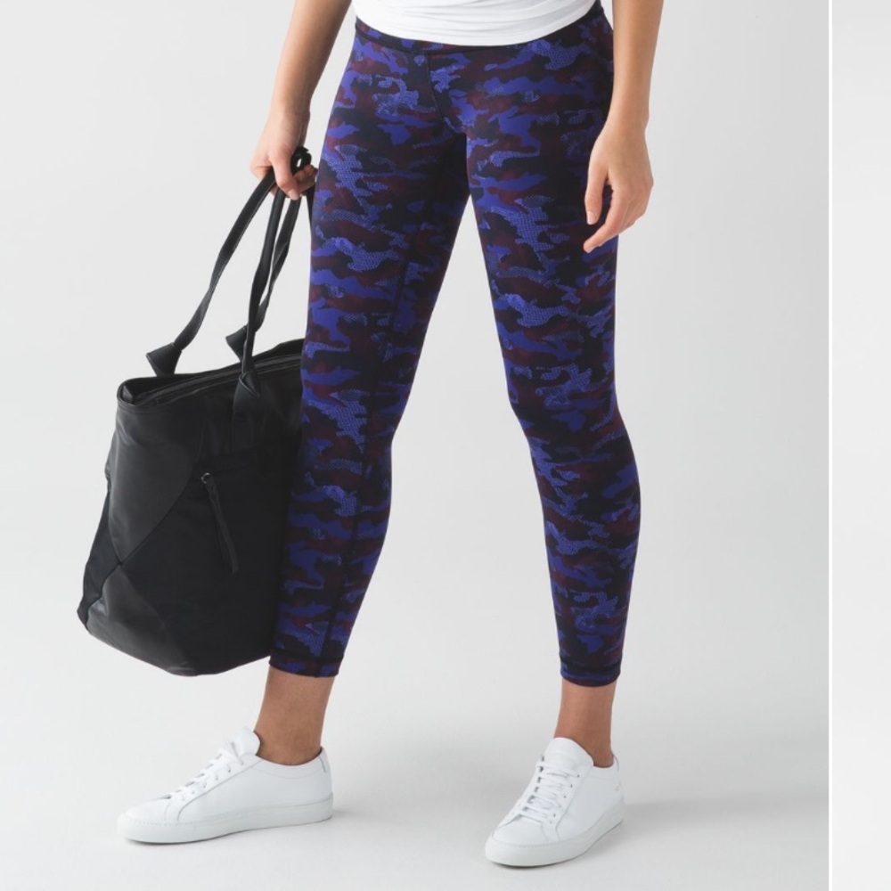 💙💕Lululemon $98 High Times Pant Hounds Camo Emperor Blue Black